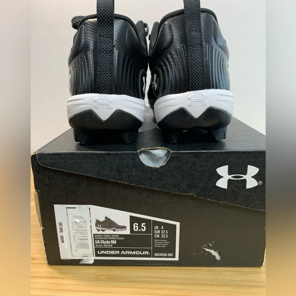 NEW Under Armour Women's 6.5‎ UA Glyde RM Black Cleats